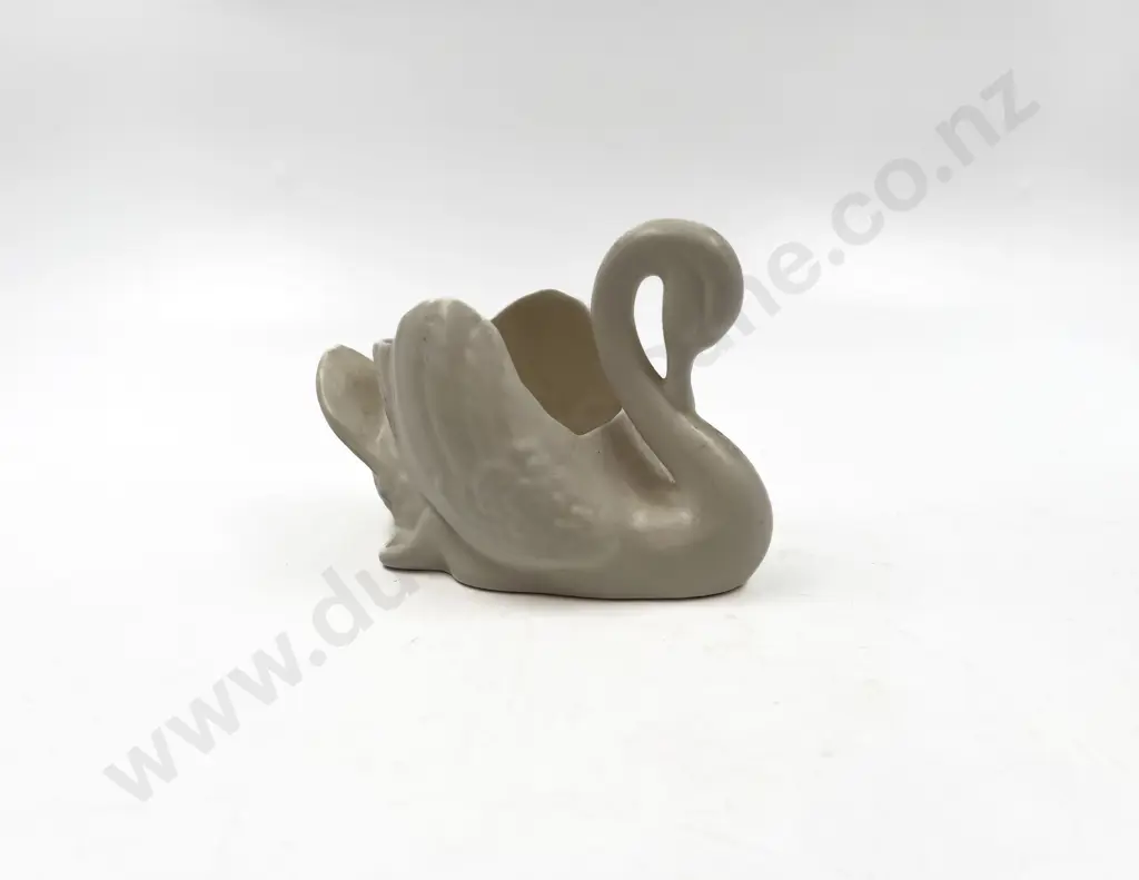 Small Crown Lynn Swan Image 1++