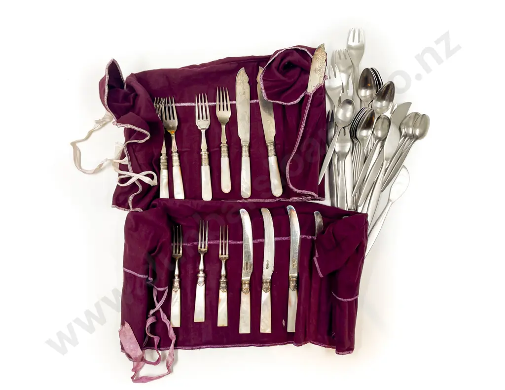 Quantity of Swedish Cutlery etc Image 1++