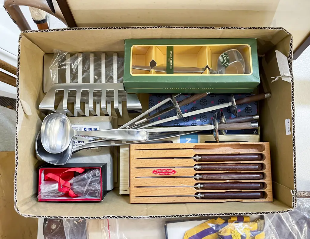 Quantity of Boxed Cutlery etc Image 1++