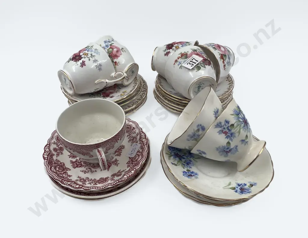 Small Quantity of Assorted Fancy Tea China Image 1++