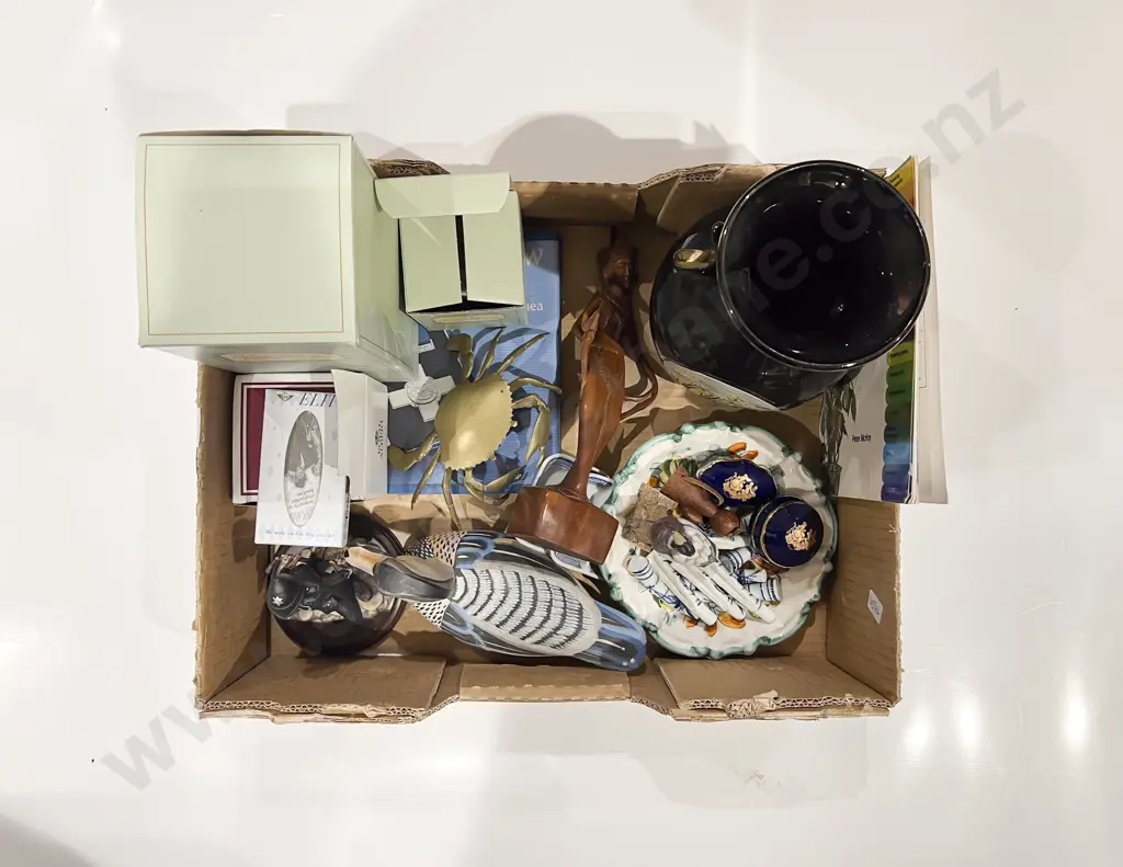 Quantity of Assorted Ornaments and Boxed China etc Image 1++