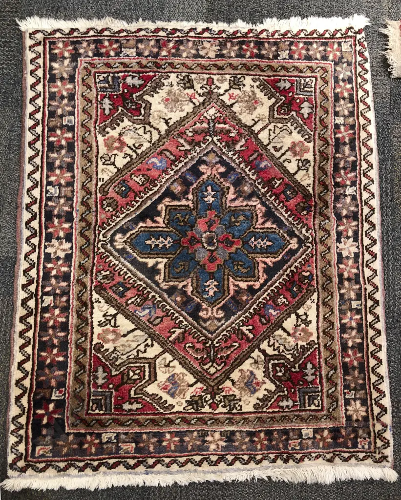 Persian Woolen Floor Mat Image 1++