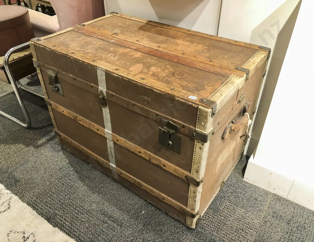 Vintage Cabin Trunk Image 1++