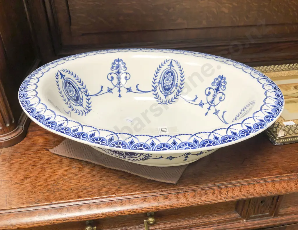 Adams Blue and White Wash Basin Image 1++