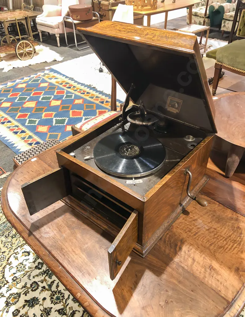 Oak 'His Masters Voice' Table Top Gramophone with Additional Vintage Records Image 1++