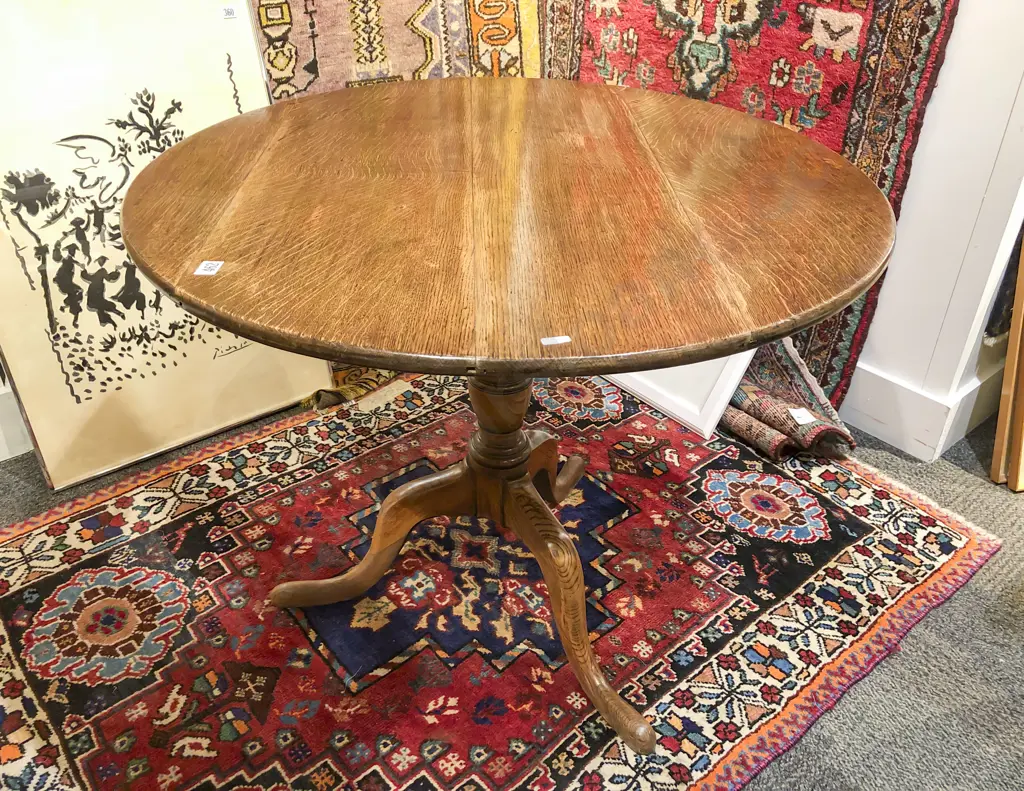 Geo III Oak Tilt Top Circular Supper Table Image 1++