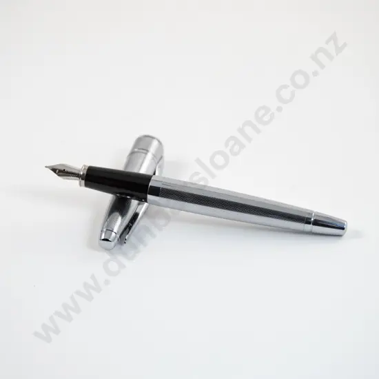 Cross Apogee Fountain Pen Chrome