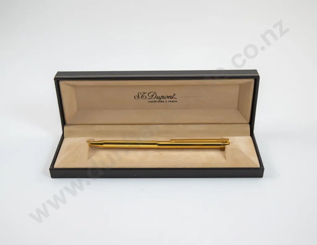 S T Dupont Paris Classic Gold Plated Ballpoint Pen Image 1++