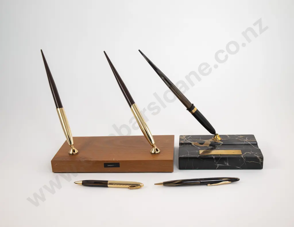 Two Desk Stands Image 1++