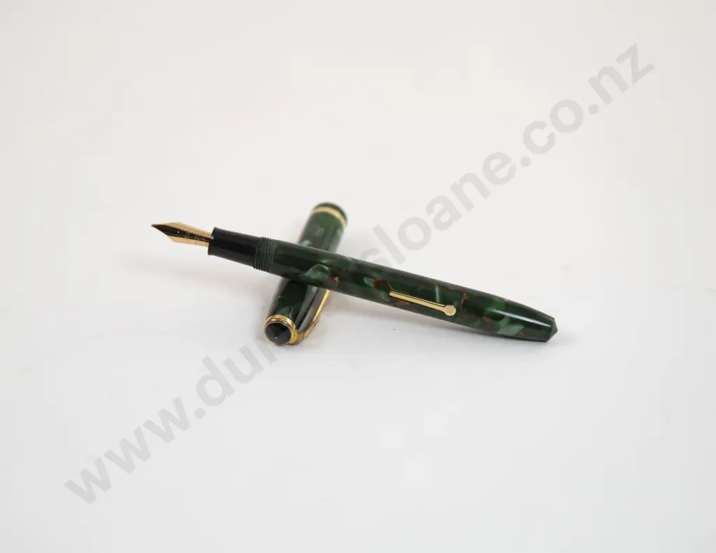 Vintage Conway Stewart No12 Fountain Pen Image 1++