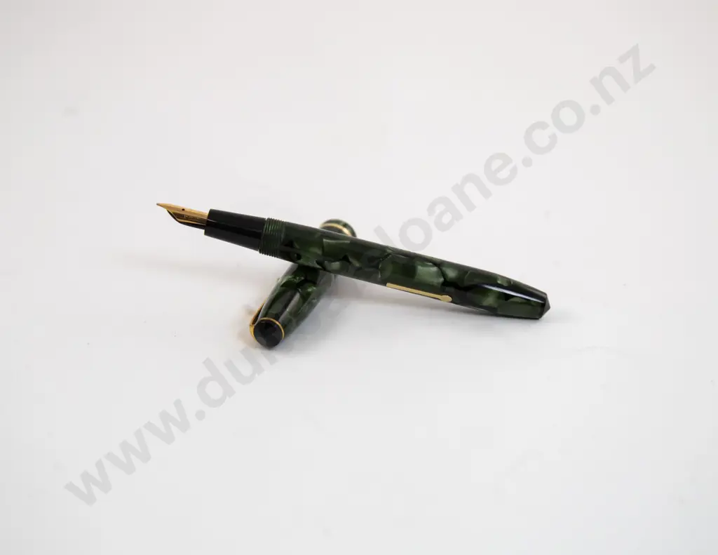 Vintage Conway Stewart No15 Fountain Pen and Pencil Set Image 1++