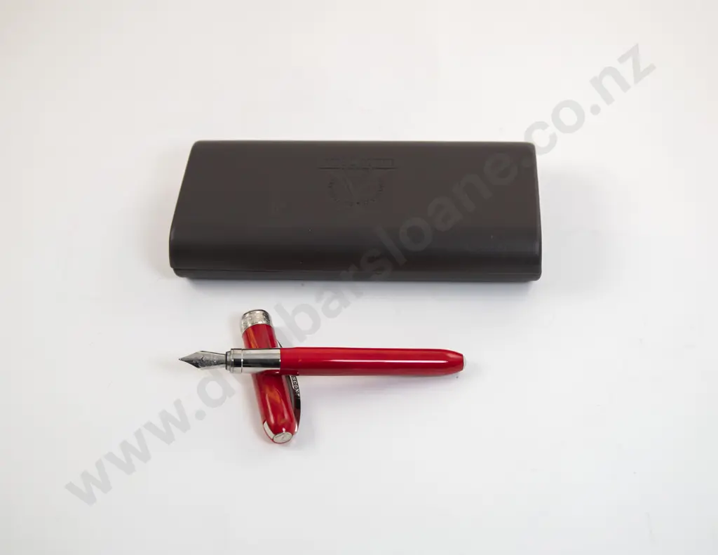 Italian Visconti Rembrandt-S Fountain Pen Image 1++