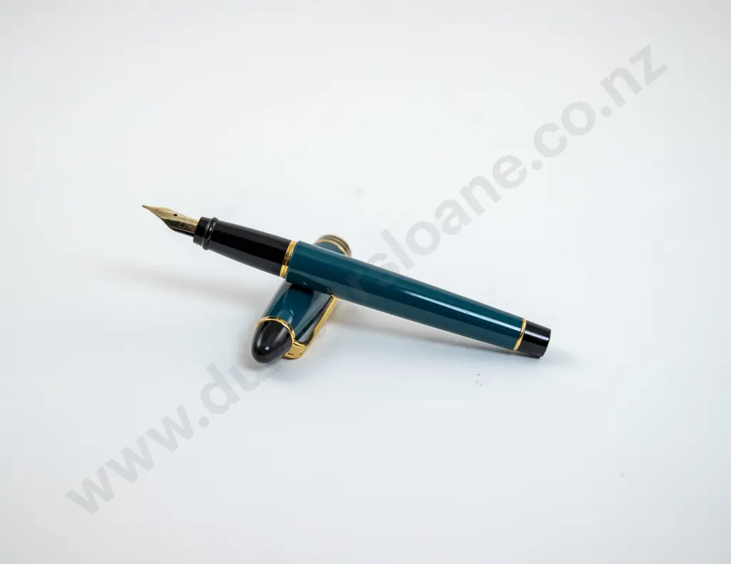 Aurora B31 Ipsilon Fountain Pen Image 1++