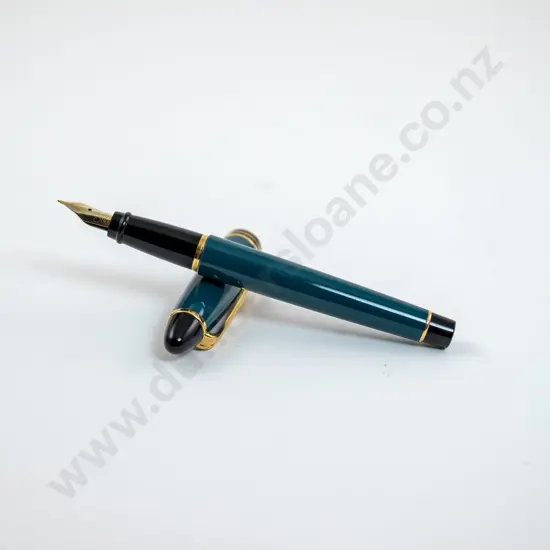 Aurora B31 Ipsilon Fountain Pen