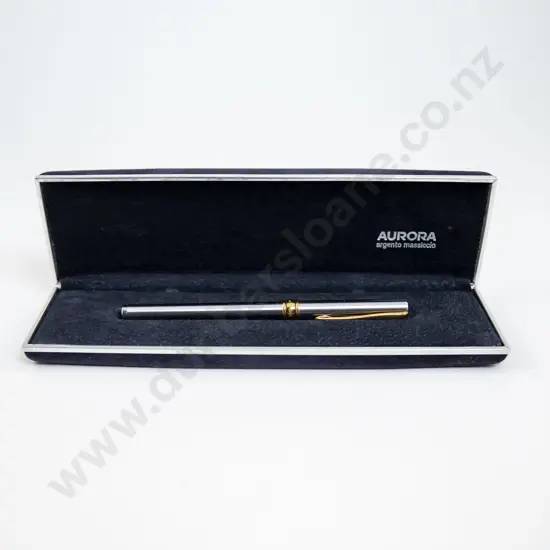 Aurora Magellano Metal Fountain Pen
