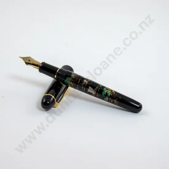 Platinum #3776 Century Sansui Urushi Maki-e Fountain Pen