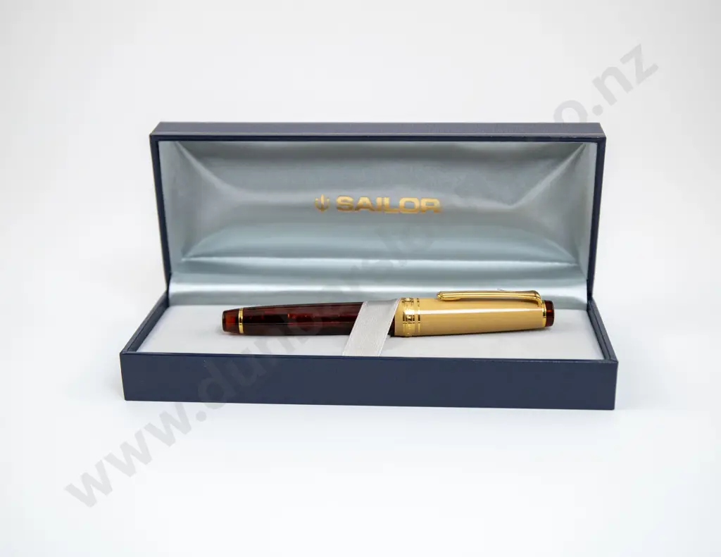 Sailor Limited Edition Professional Gear Slim White Russian Fountain Pen Image 1++