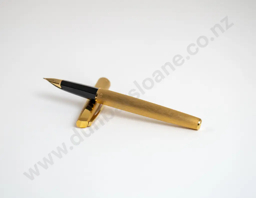 C1970's Waterman France (C/F) Concord "Plaque OR G" Gold Plated Fountain Pen Image 1++