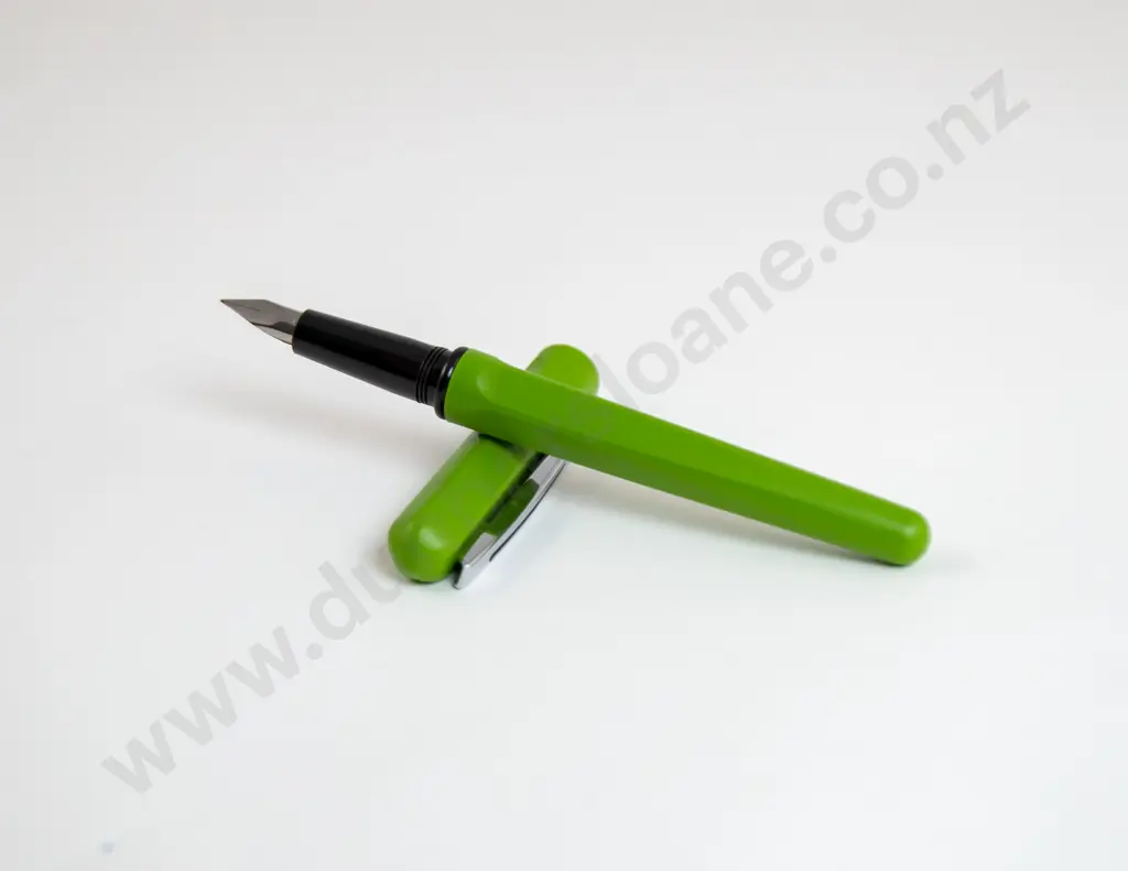 Waterman Laureat Red and Black Marble Pen Set Image 1++