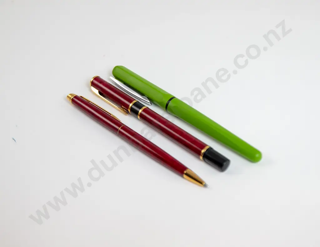 Waterman Laureat Red and Black Marble Pen Set Image 1++