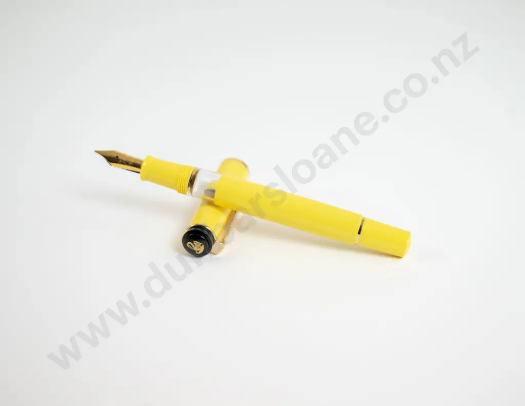 2002 Pelikan M200 Citroenpers Special Edition Fountain Pen with Book Image 1++