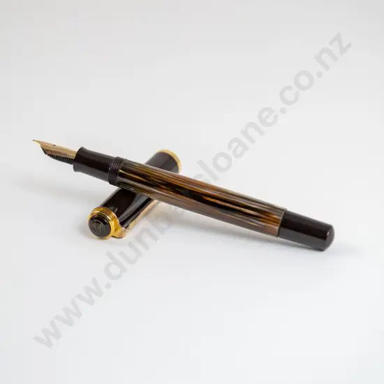 Pelikan 400 Striated Tortoiseshell Fountain Pen