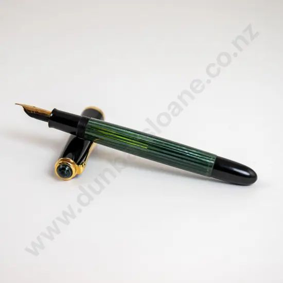 Pelikan 400 Striated Green and Black Fountain Pen