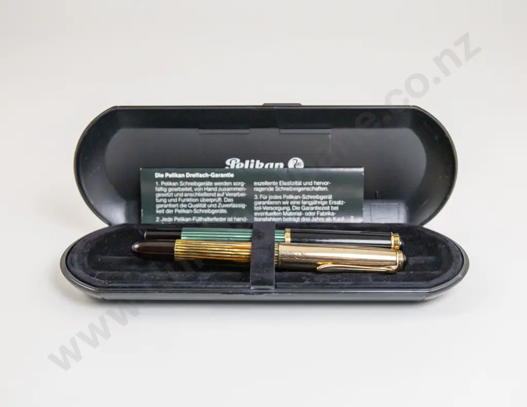 Pelikan Classic 400 Fountain Pen Image 1++