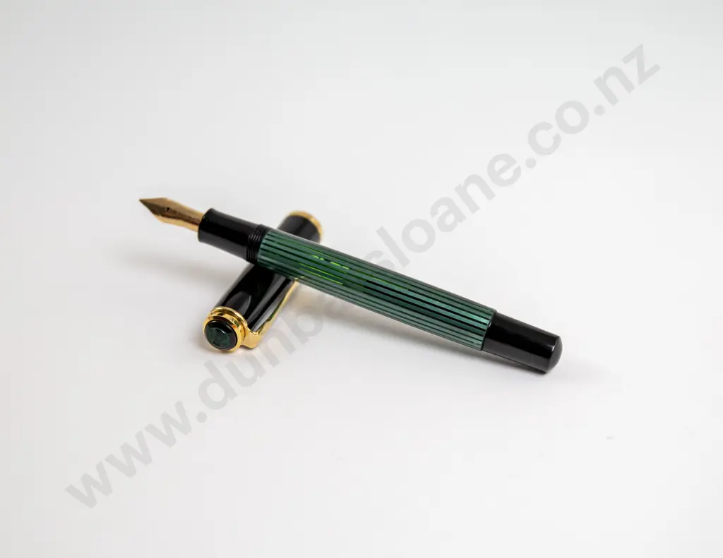 Pelikan Classic 400 Fountain Pen Image 1++