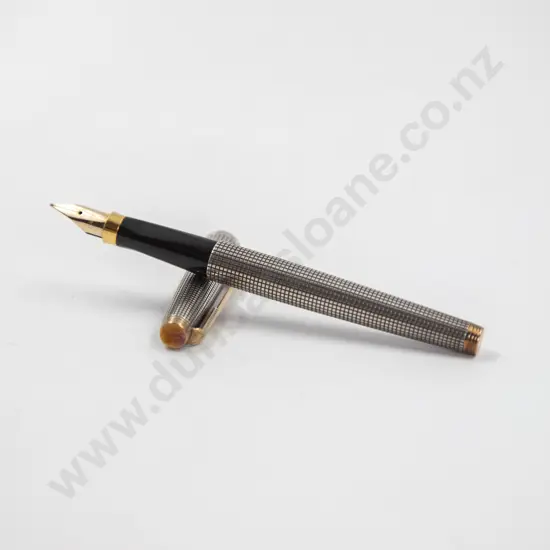 Parker 75 USA Sterling Silver Vermeil Fountain Pen