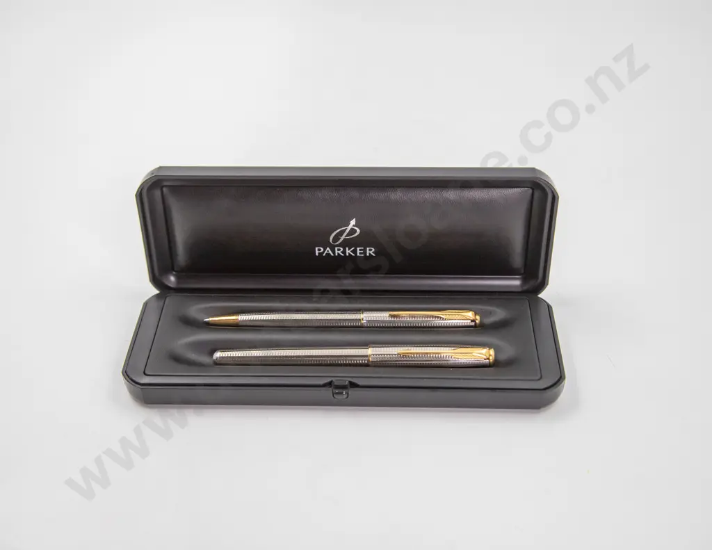 Parker Sonnet France Premier Fountain Pen Image 1++
