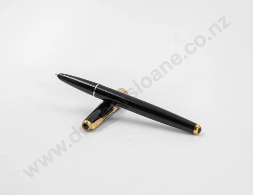 C1960's Parker England 17 Super Duofold Fountain Pen Image 1++