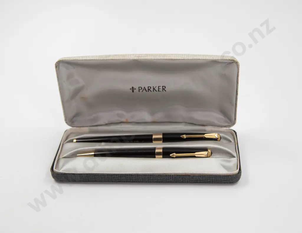 C1960's Parker England 17 Super Duofold Fountain Pen Image 1++