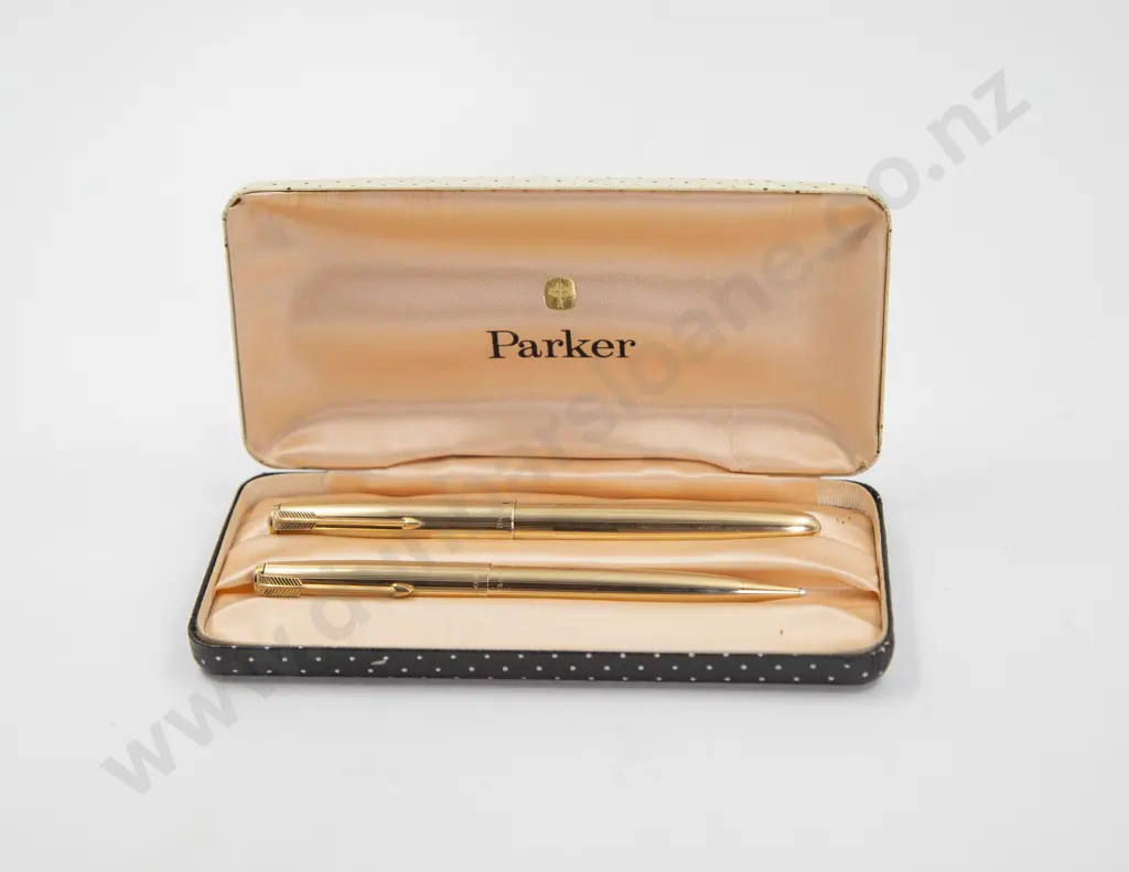 C1950's Parker USA 51 Signet Fountain Pen Image 1++