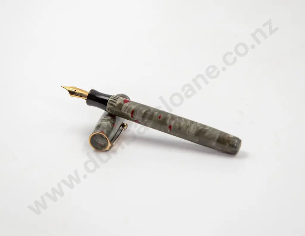 Vintage Parker Made in Canada Fountain Pen Image 1++