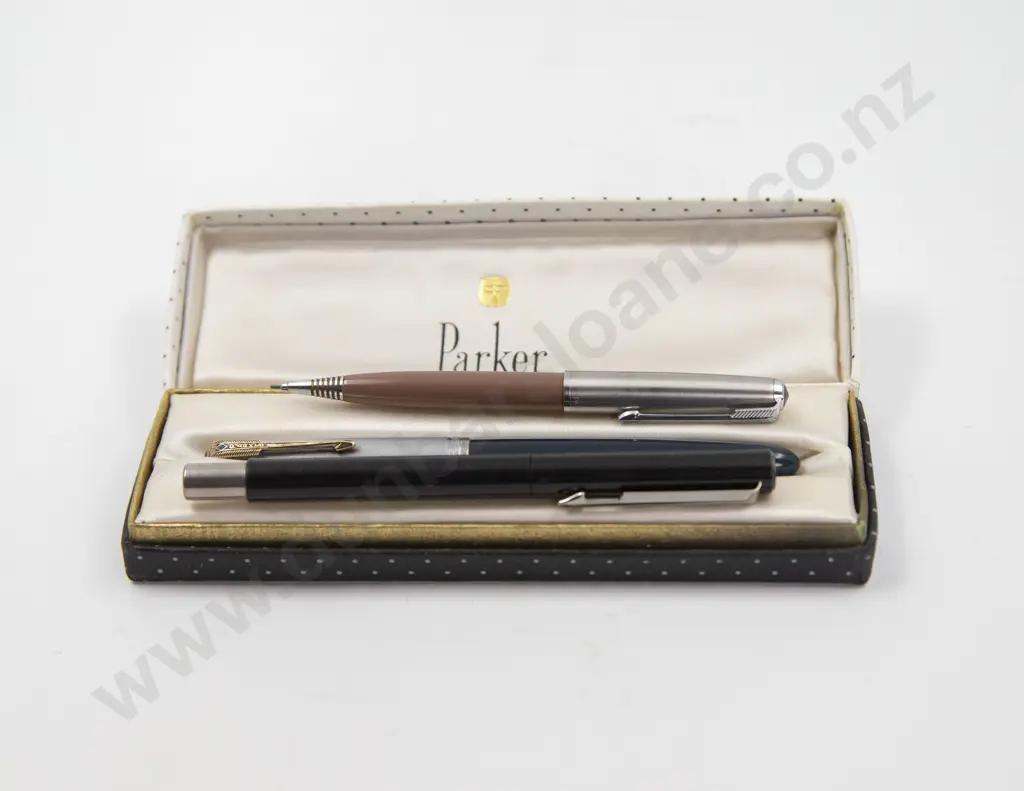 Vintage Parker 51 USA Fountain Pen Image 1++