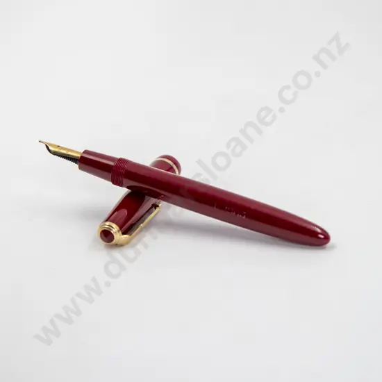 Vintage Parker 45 Fountain Pen
