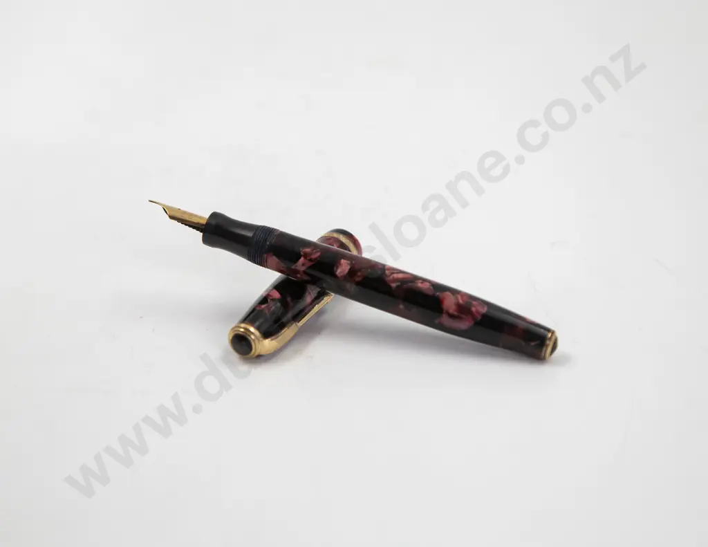 Vintage Parker Duofold Fountain Pen Image 1++