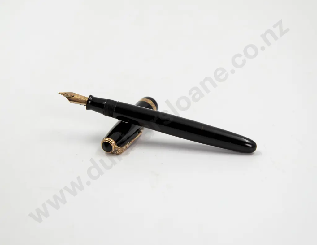 Two Vintage Parker Fountain Pens and Pencil Image 1++