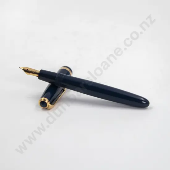 Vintage Parker "DQ" Lucky Curve Fountain Pen