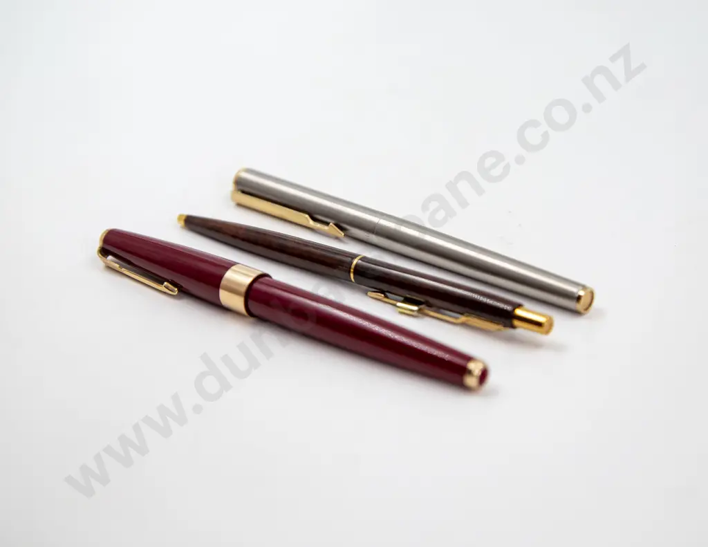 Vintage Parker 17 Fountain Pen Image 1++