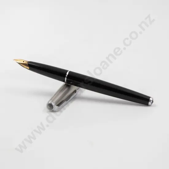 Vintage Parker 51 Fountain Pen in Burgundy