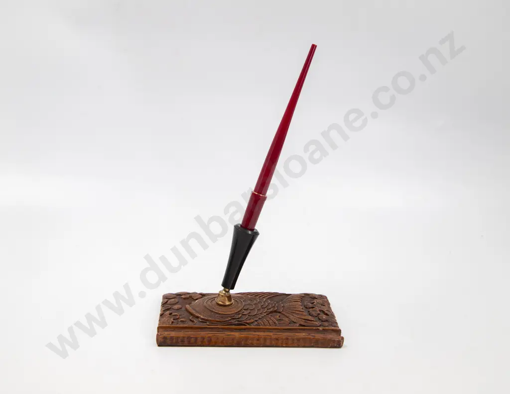 Japanese Oak Pen Desk Stand Image 1++