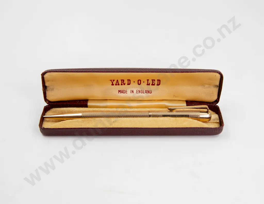 Yard-o-Led England S/S and Rolled Gold Pencils Image 1++