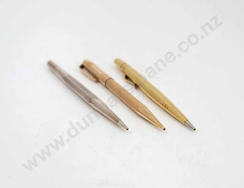 Yard-o-Led and Life-Long England S/S and Two Rolled Gold Pencils Image 1++