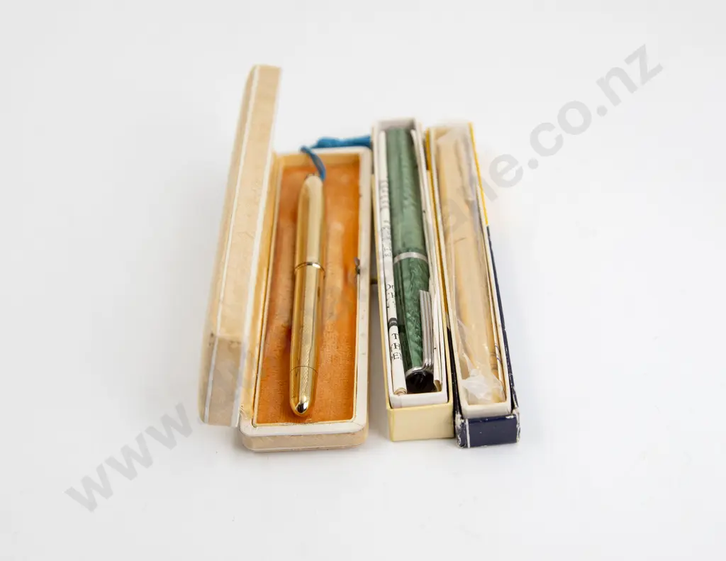 Collection of Five Vintage Various Manufacture Propelling/Mechanical Pencils Image 1++
