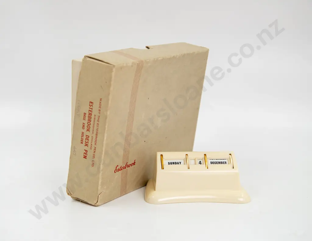 Original Boxed Esterbrook Desk Pen Set together with near matched Desk Calendar Image 1++