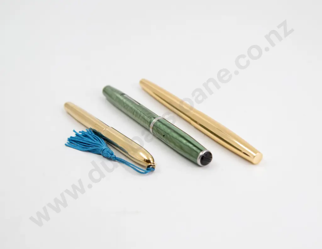 Three Vintage Fountain Pens Image 1++