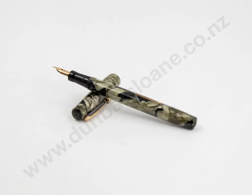 Three Vintage Various Manufacture Fountain Pens Image 1++