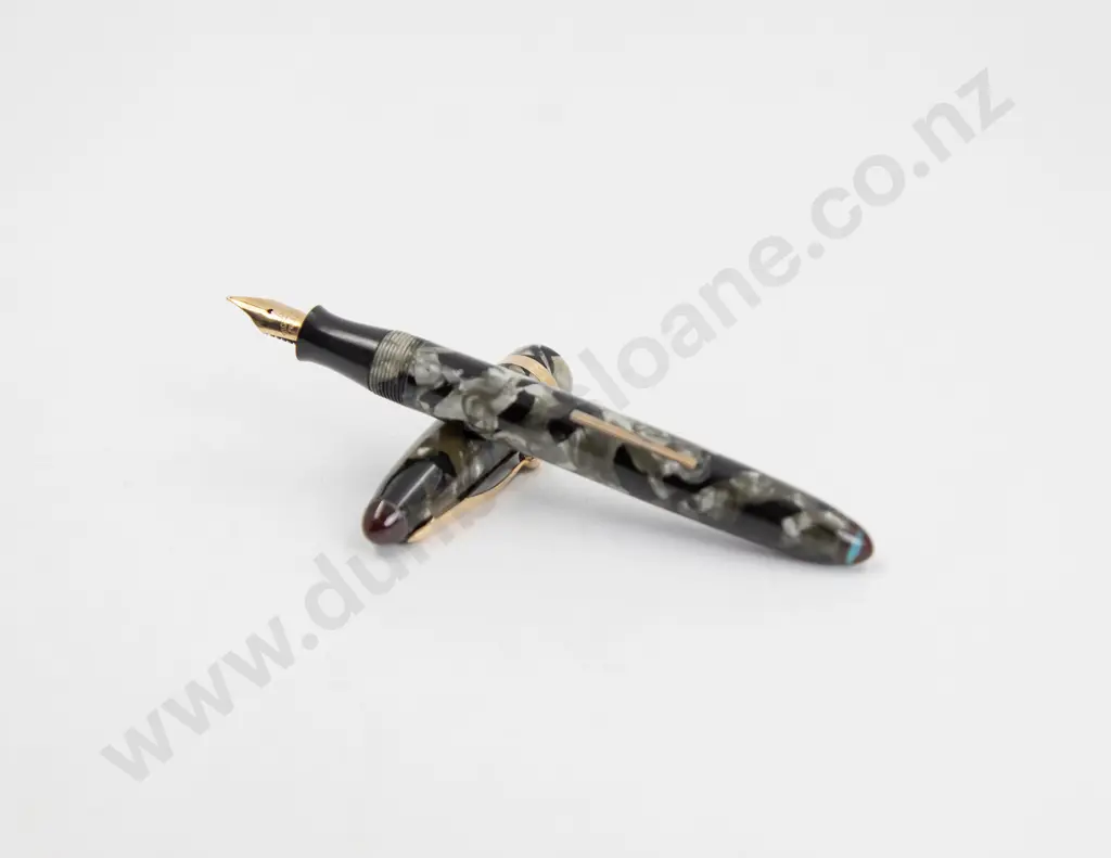 Three Vintage Various Manufacture Fountain Pens Image 1++